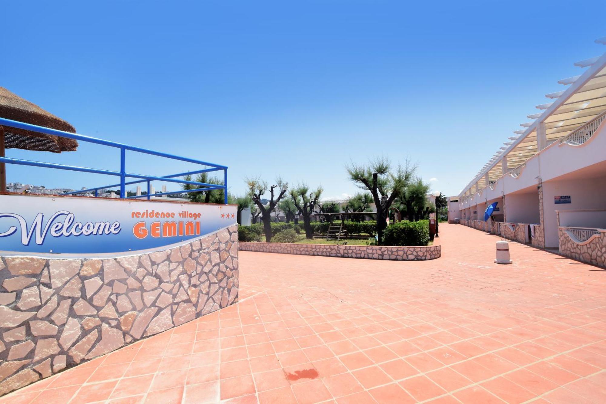 Gemini Luxury Rooms Peschici Ngoại thất bức ảnh
